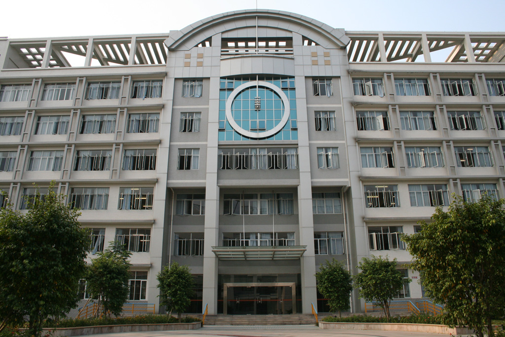 柳州广西科技师范学院图片